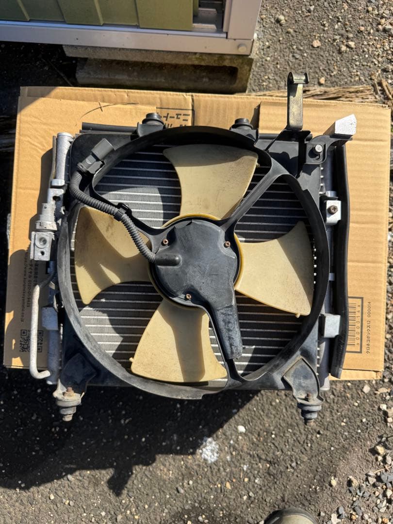 egシビック コンデンサーとファンセット