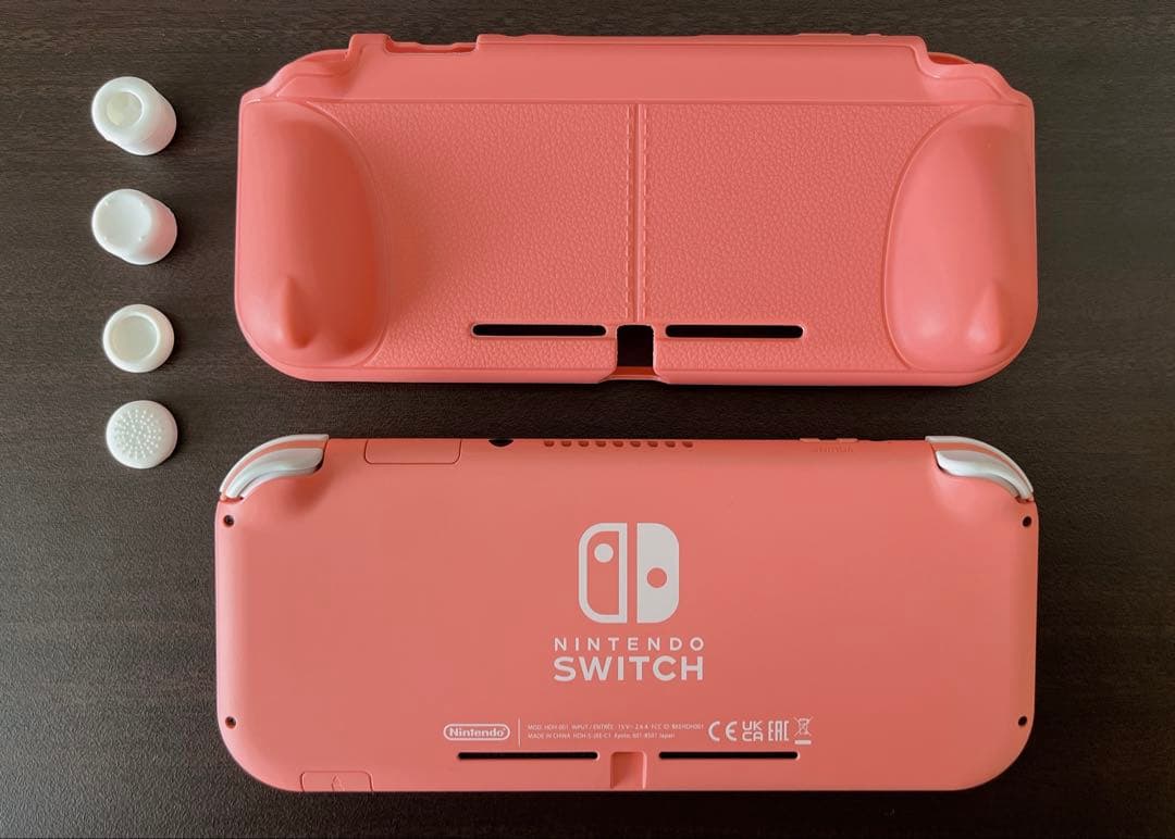 Nintendo Switch Lite 本体,スティックカバー付き 任天堂
