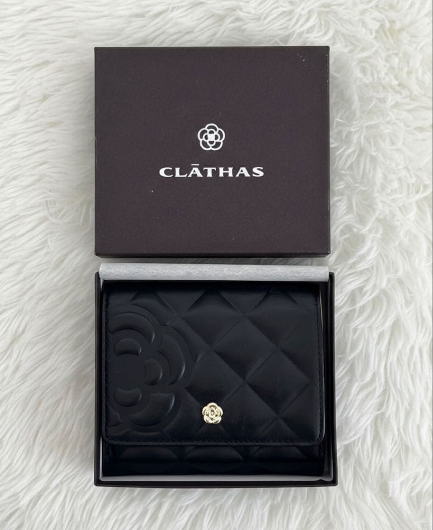 【新品未使用】クレイサス CLATHAS 折り財布 カメリア パッチワーク