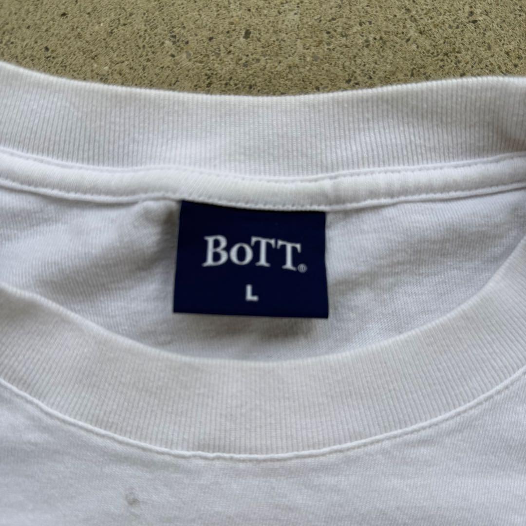 Bott バックプリント Tシャツ