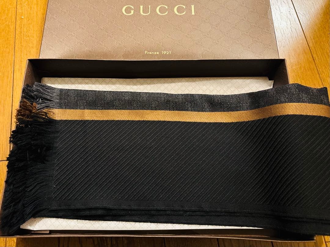 GUCCI ストール マフラー 黒×金 箱付 美品