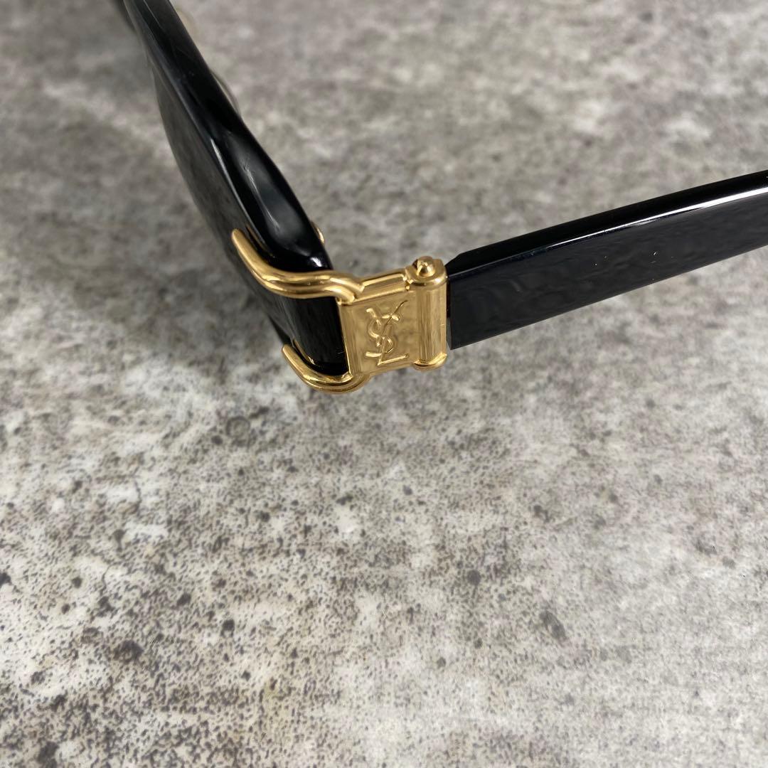 小物 Yves Saint Laurent Gold Logo Sunglasses