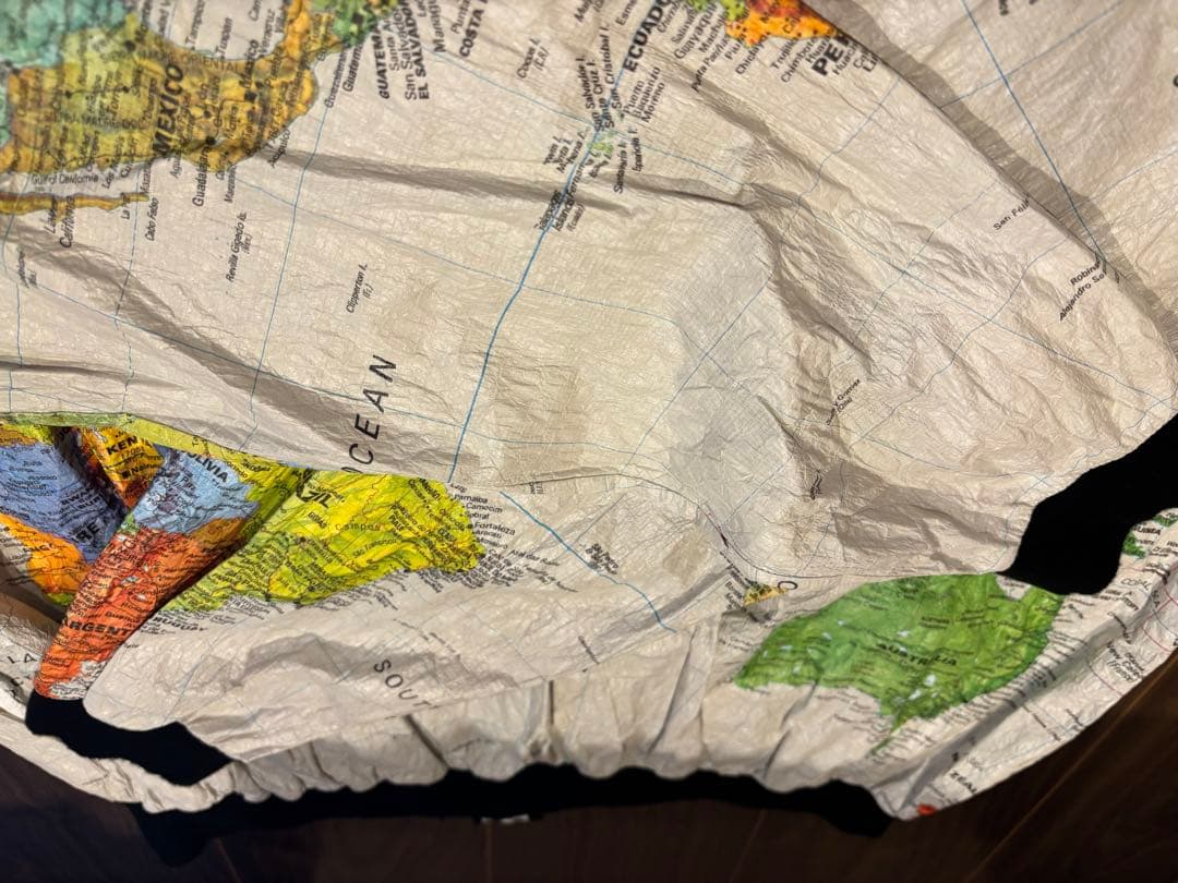 【ヴィンテージ】ペーパージャケット XL 90s　世界地図柄　カートコパーン着用