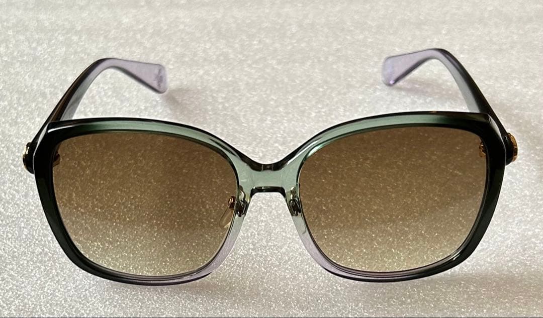 GUCCIグッチGG0371インターロッキングサングラス (クリアグリーン系)