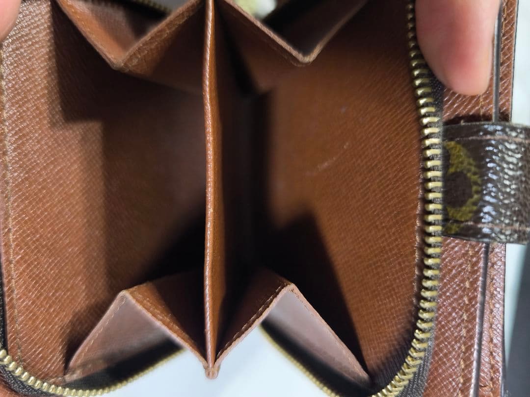Louis Vuitton モノグラム 折り財布 コンパクトジップ