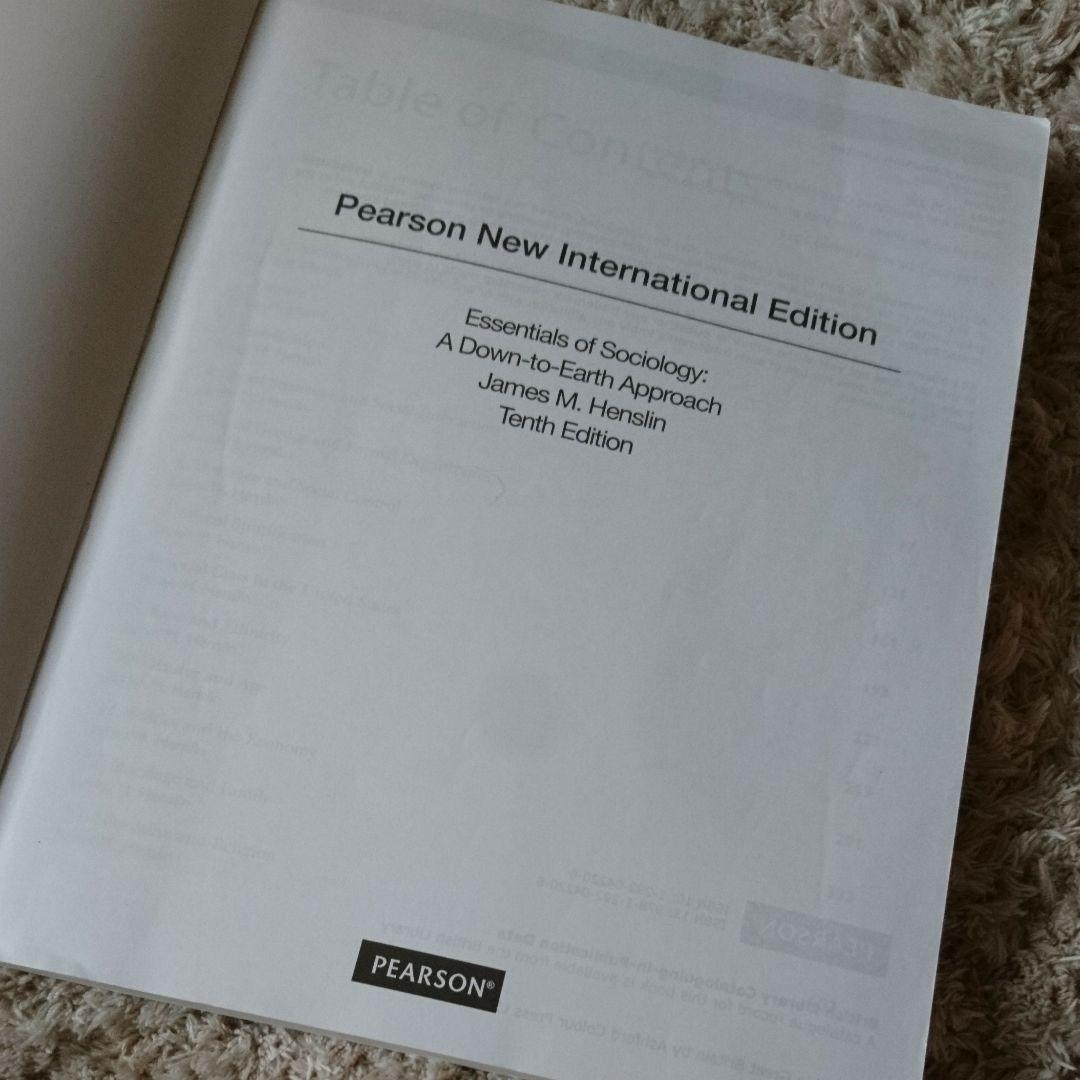 希少本　Pearson New International Edition