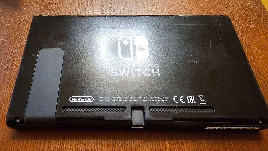 Nintendo Switch 　HAC -001　本体のみ