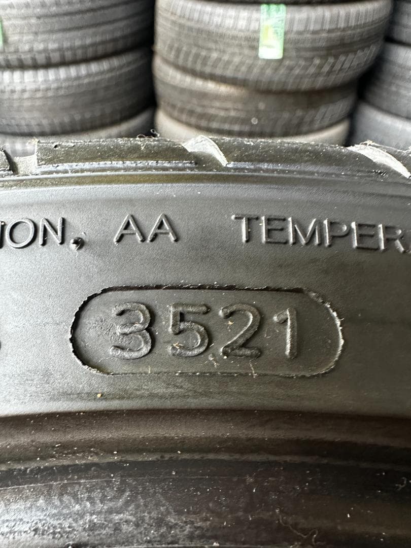 245/35ZR19 LUFFEN 4本 送料無料 夏タイヤ T1256