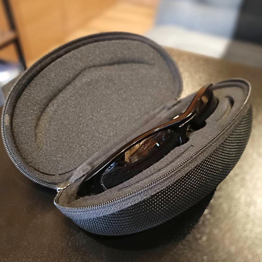 Oakley フラックジャケット サングラス ケース付き