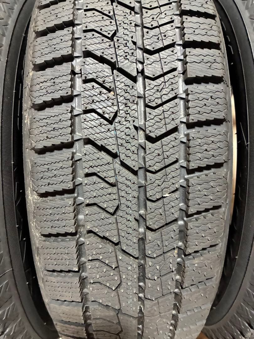 ✨TOYOスタッドレスタイヤ 175/65R14インチ 4本セット2024年製✨