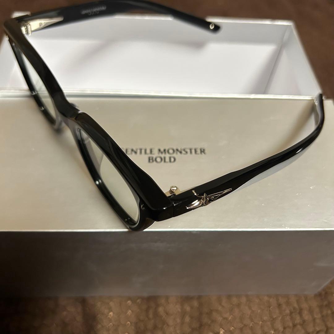 GENTLE MONSTER BOLD GAUSS 01 ブラック×グレー