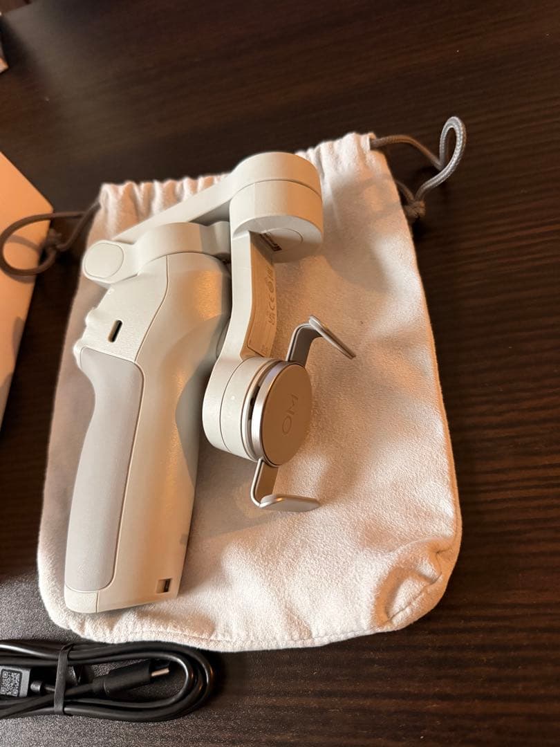 DJI Osmo Mobile SE スマートフォン用ジンバル