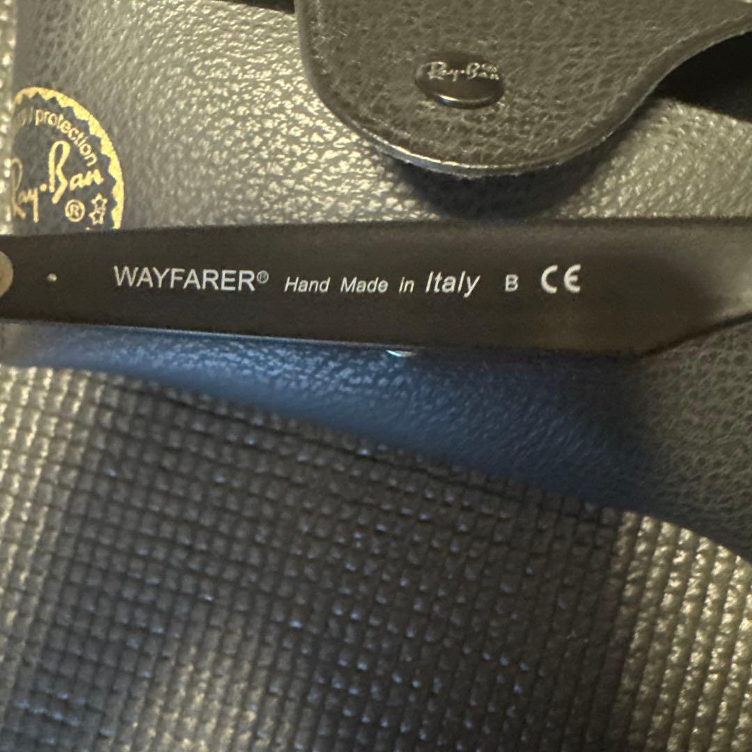 Ray-Ban WAYFARERブラック サングラス ケース付き
