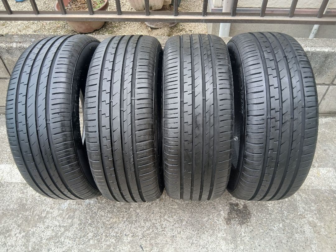 ①Pirelli 205/55R16 2本 2023年製