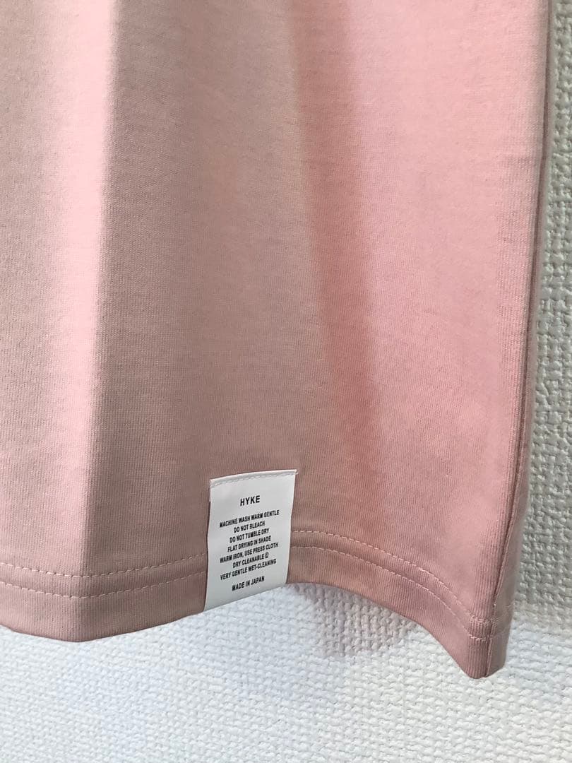 新品　HYKE コットンTシャツ