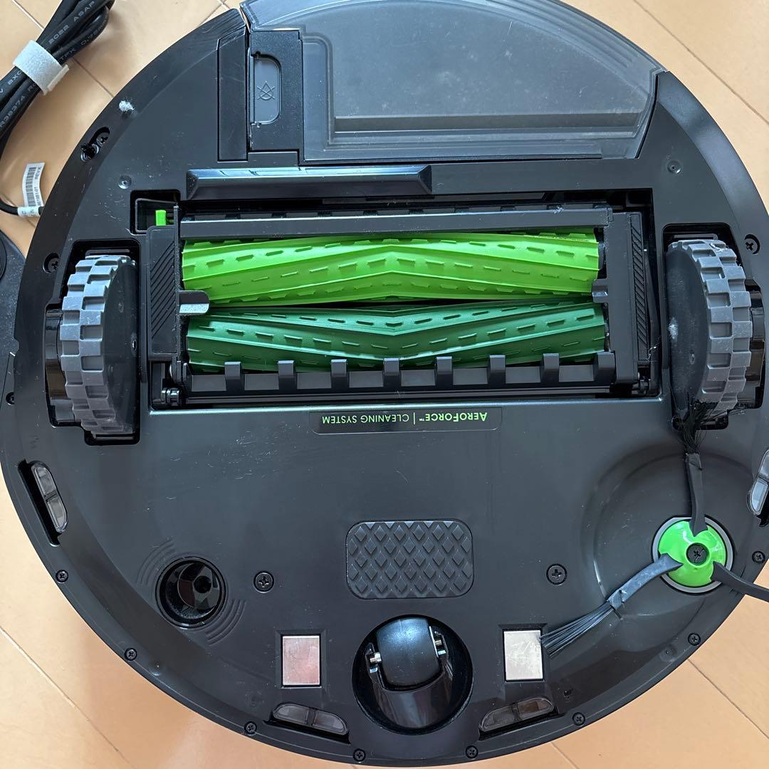【極美品】iRobot Roomba i3 ロボット掃除機　ルンバ　ブラック