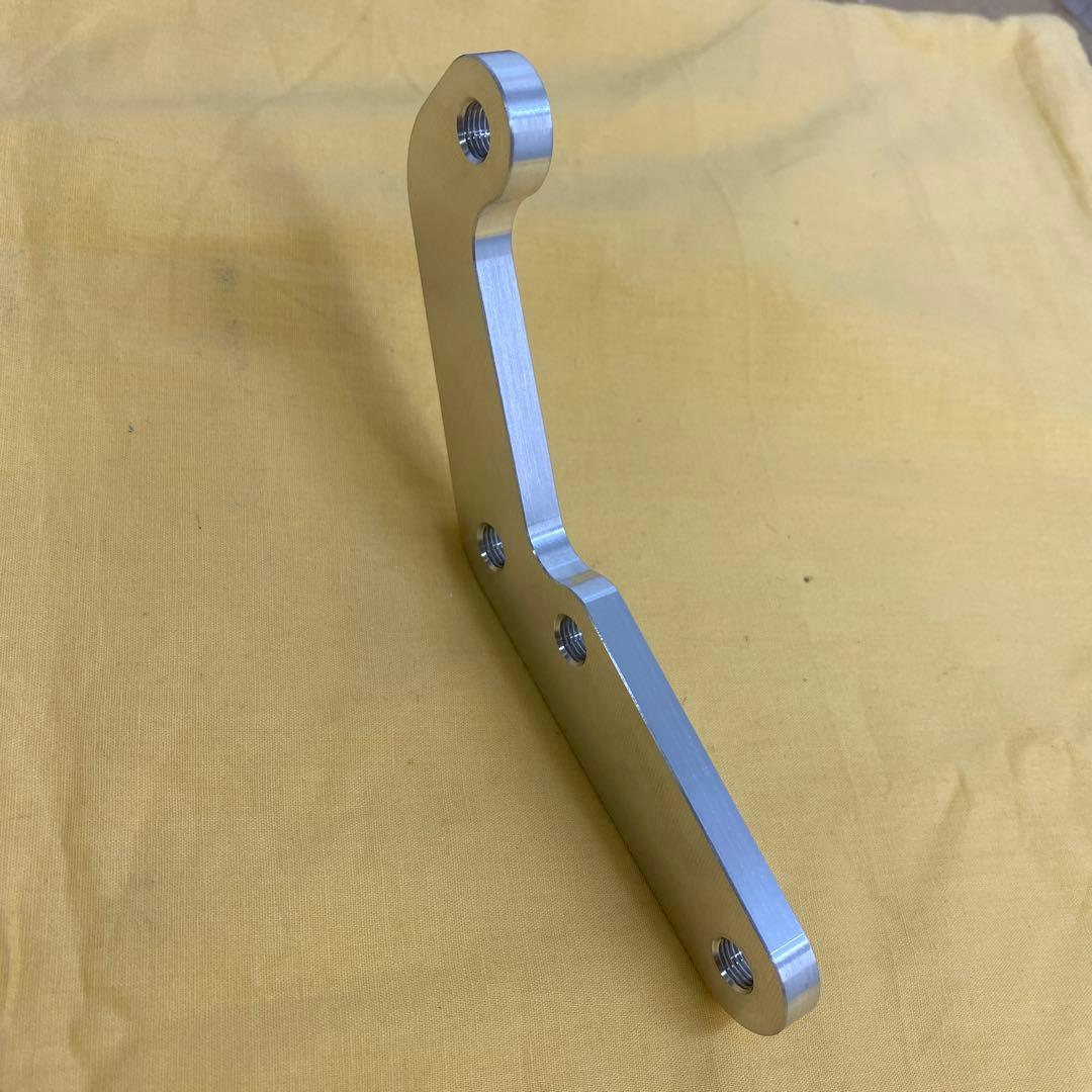 パフォーマンスマシン用アルミ製ブレーキマウントブラケット