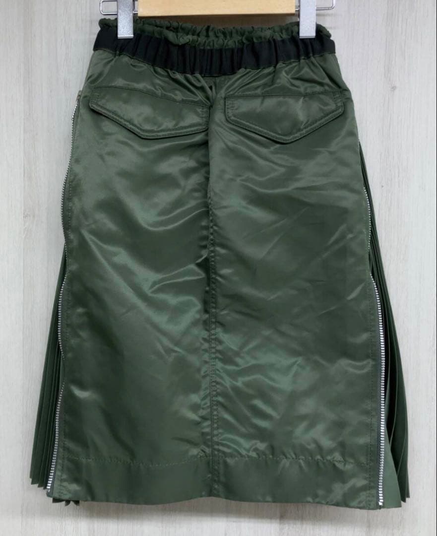 sacai スカート　ナイロン　プリーツ　サカイ　ボトムス