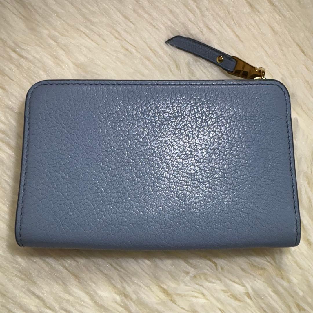 美品 miu miu 三つ折り 財布 マドラス リボン 金ロゴ ライトブルー