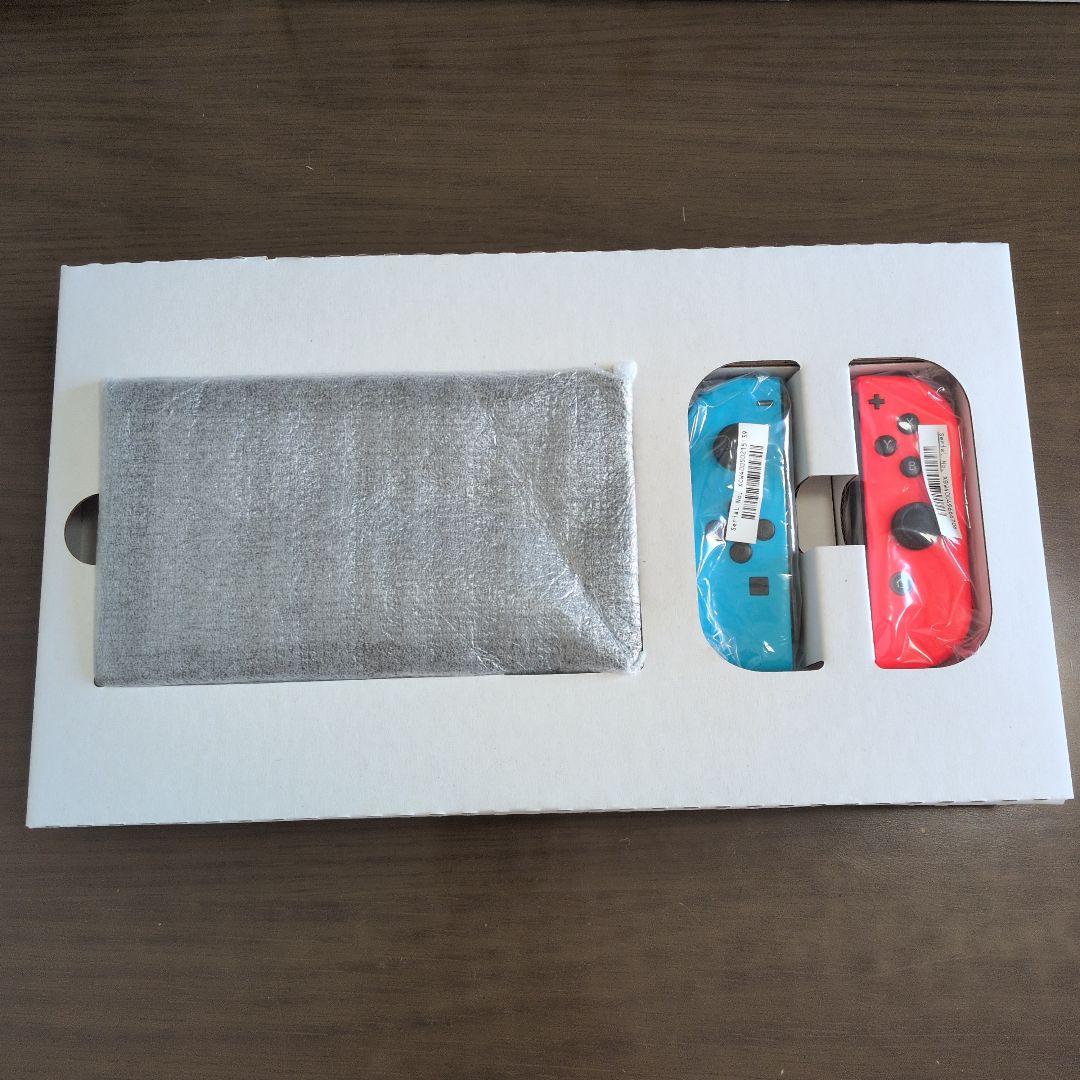 Nintendo Switch 本体 青/赤 Joy-Con付き ケース付き