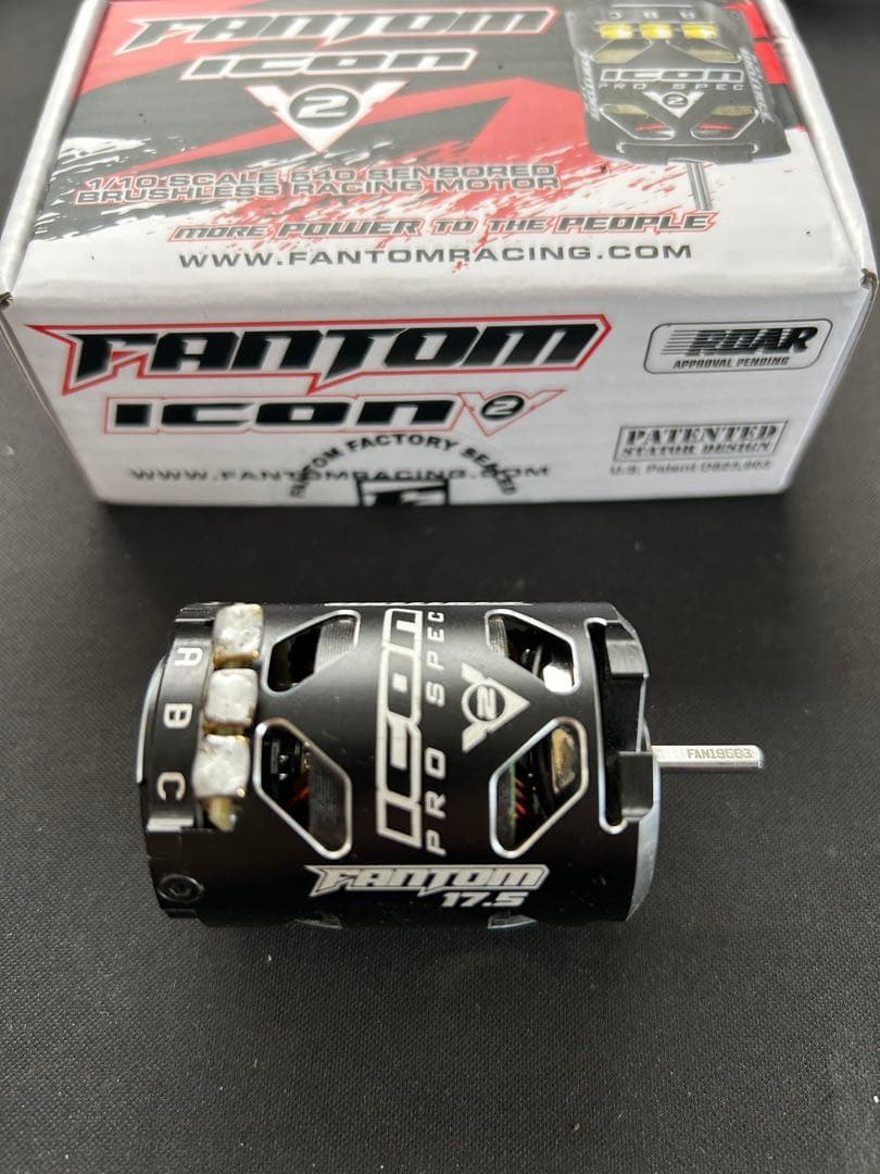Fantom Icon V2 17.5t ブラシレスモーター ラジコン　ヨコモ