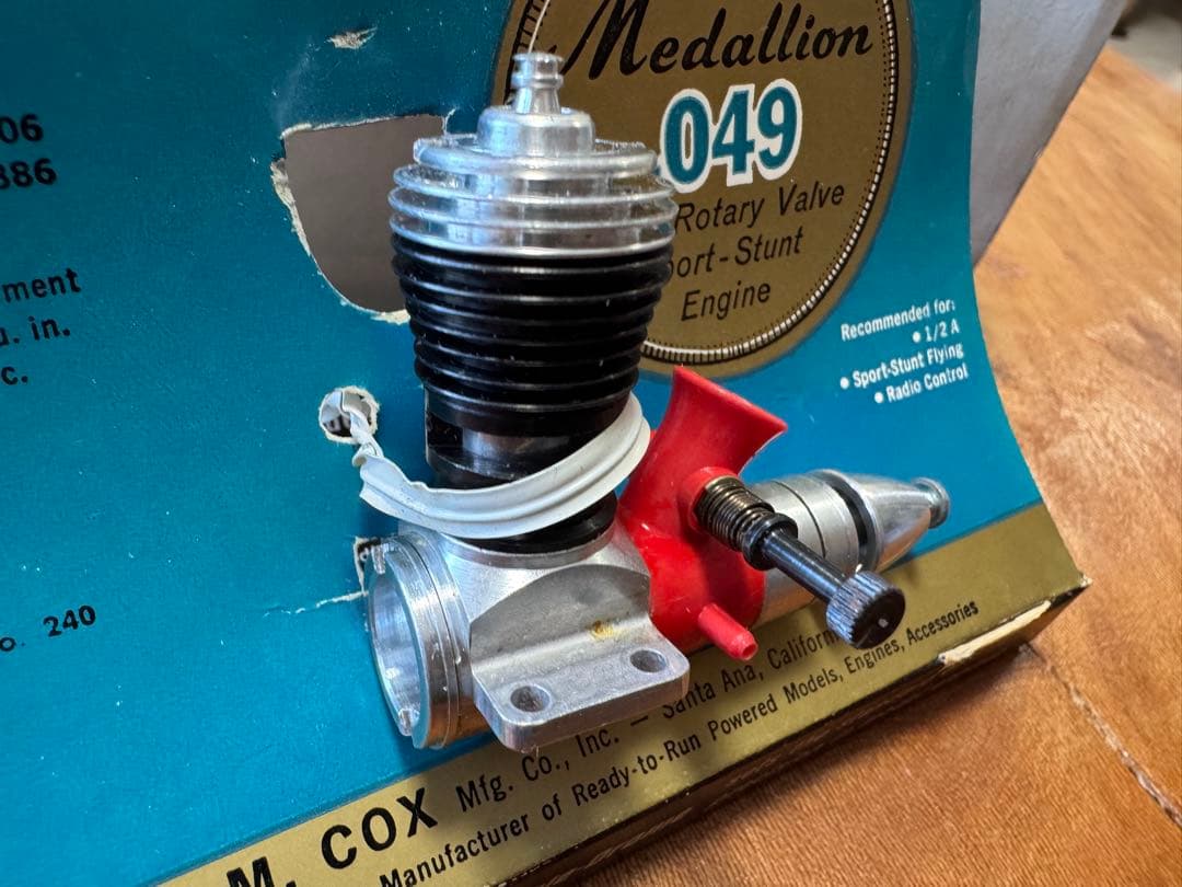 Cox Medallion .049 エンジン