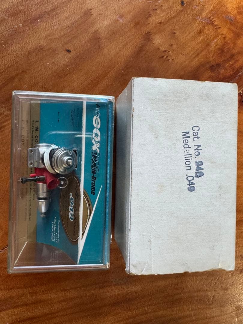 Cox Medallion .049 エンジン