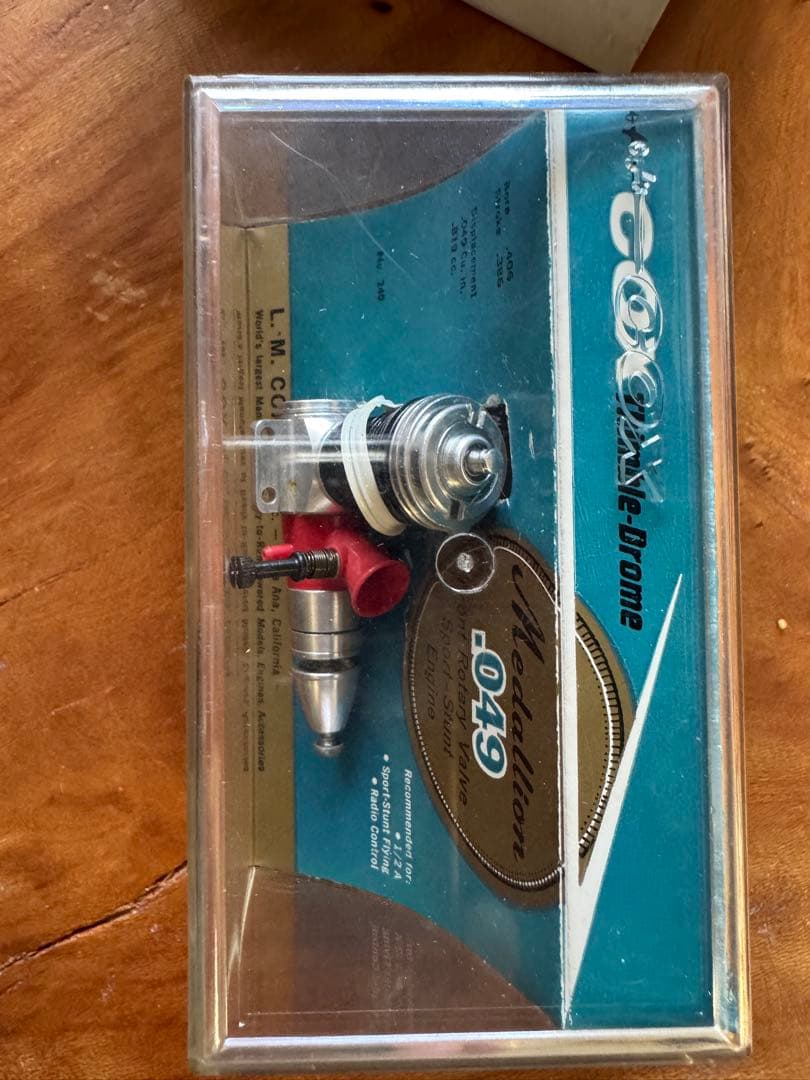 Cox Medallion .049 エンジン