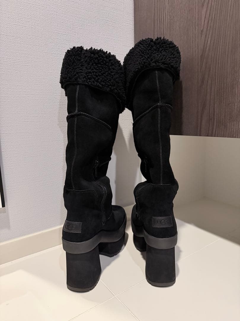 UGG ムートンロングブーツ