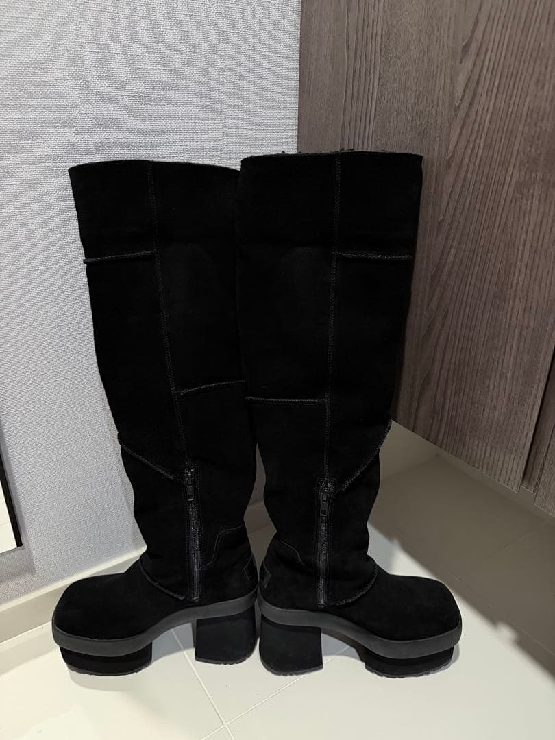 UGG ムートンロングブーツ