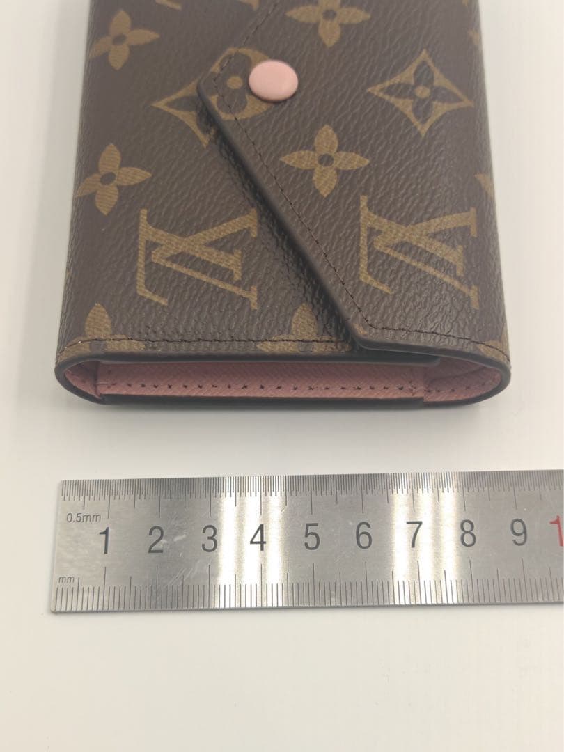 LOUIS VUITTON サラ ウォレット モノグラム 三つ折財布 中古美品