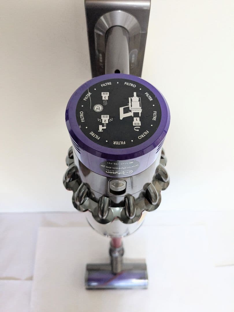 美品【55分稼働】ダイソン掃除機V10 SV12　②