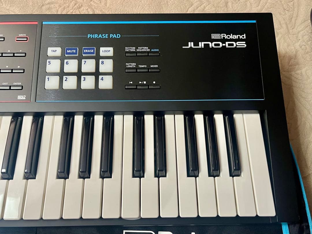 Roland JUNO-DS 61鍵 シンセサイザー ソフトケースつき