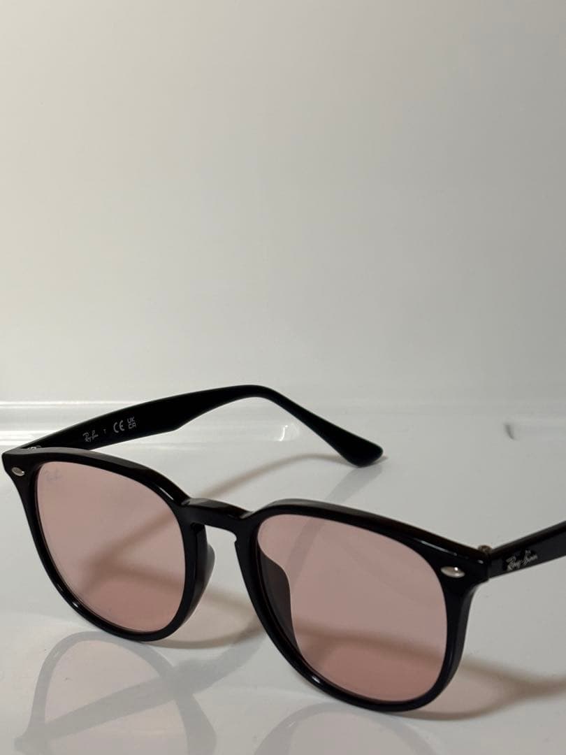 ★NEWカラー★RB4259-F 601/5★RayBan★ ライトピンク