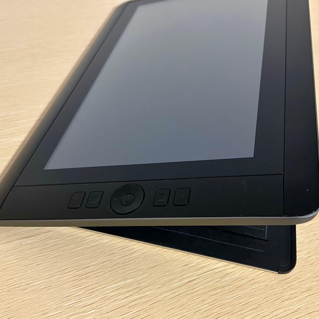Cintiq Companion Hybrid DTH-A1300H 液タブ