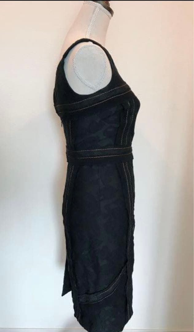 購入時30万円⭐︎プラダ⭐︎PRADA★ブラックノースリーブワンピース