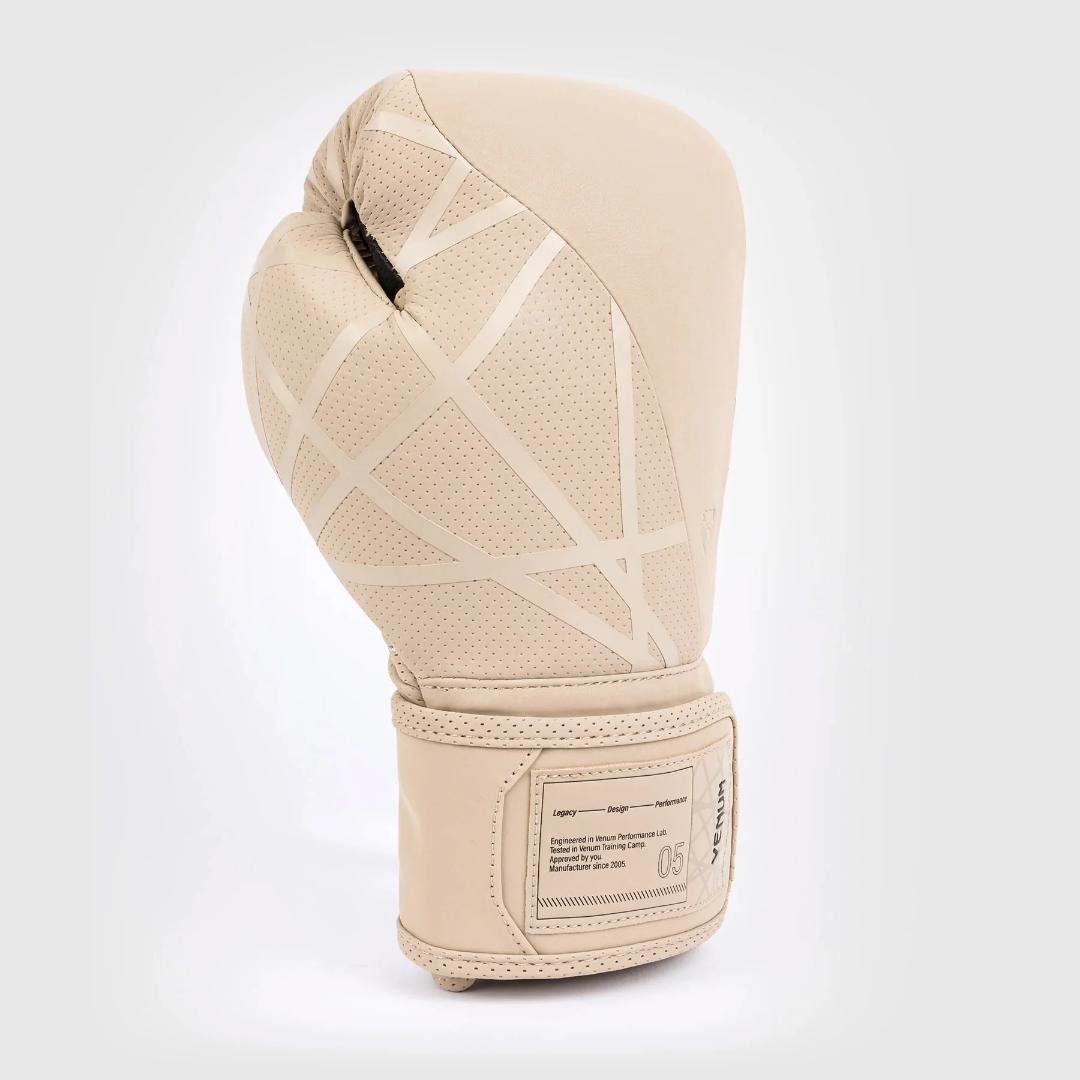 【未使用】Venum ボクシンググローブ 16oz