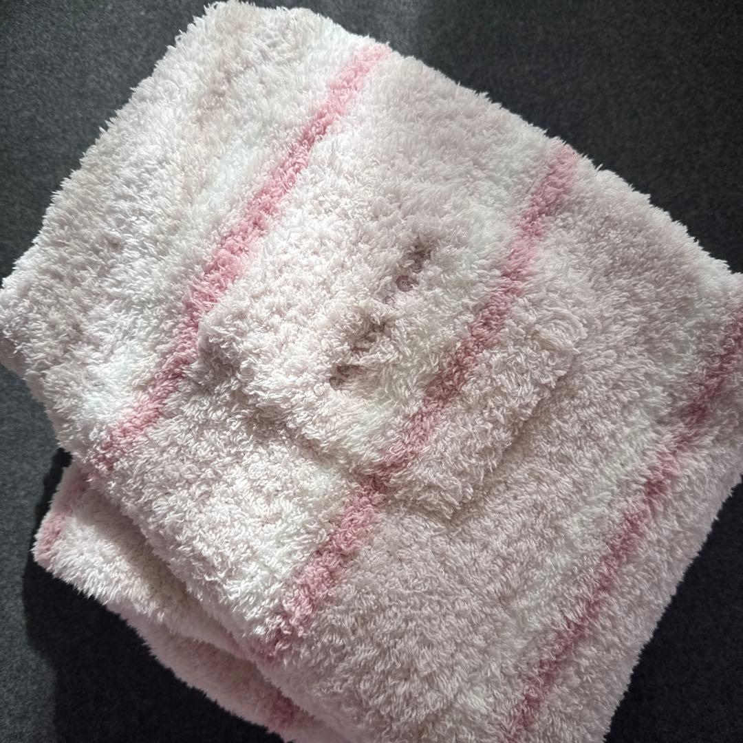 ジェラートピケ　セットアップ　ボーダー柄モコモコパーカーとパンツ