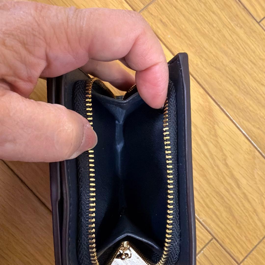COACH チェリー柄 二つ折り財布 大人可愛い