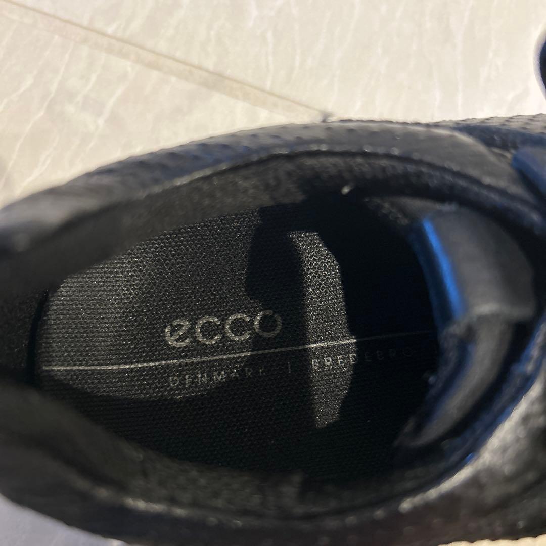 【美品】ECCO 黒 スニーカー 合成皮革　37（23.5）