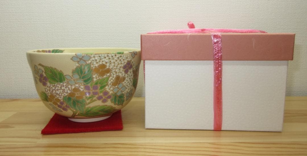 送料込【逢絢亭・新品】茶道具 茶碗 美濃焼 仁清 紫陽花 宮地英香 紙箱入り