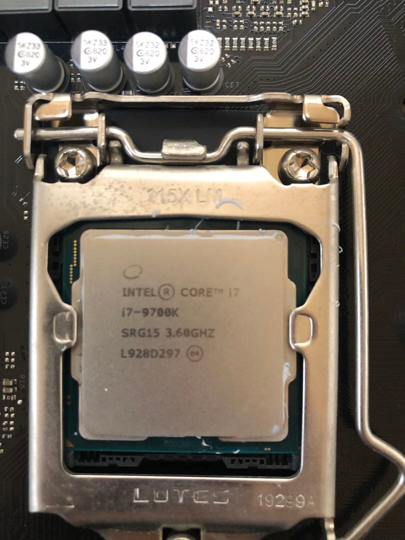ASRock Z390 Pro4 マザーボード Corei7-9700K付き