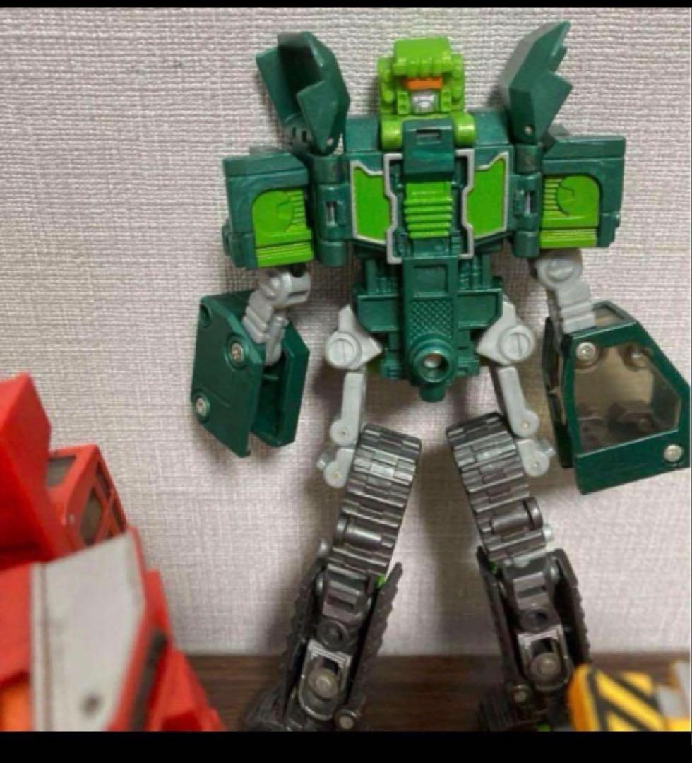 トランスフォーマー　ビルドキング　カーロボット