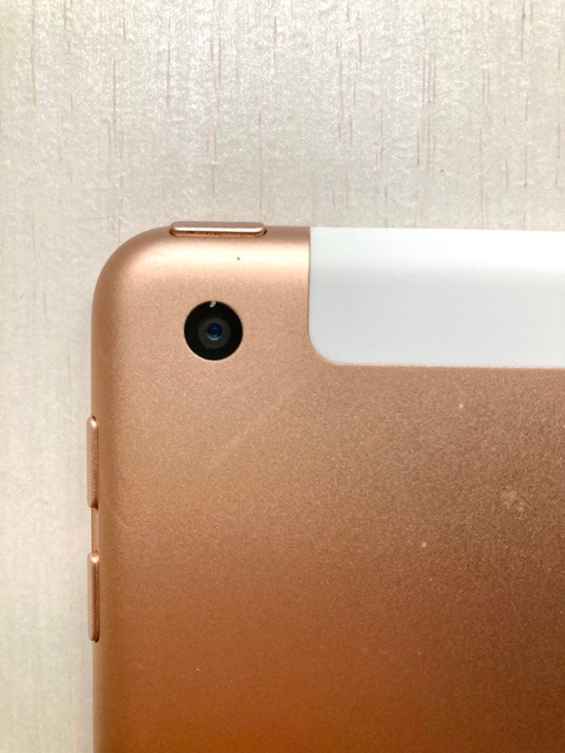 iPad第6世代　128GB ジャンク品　部品取り