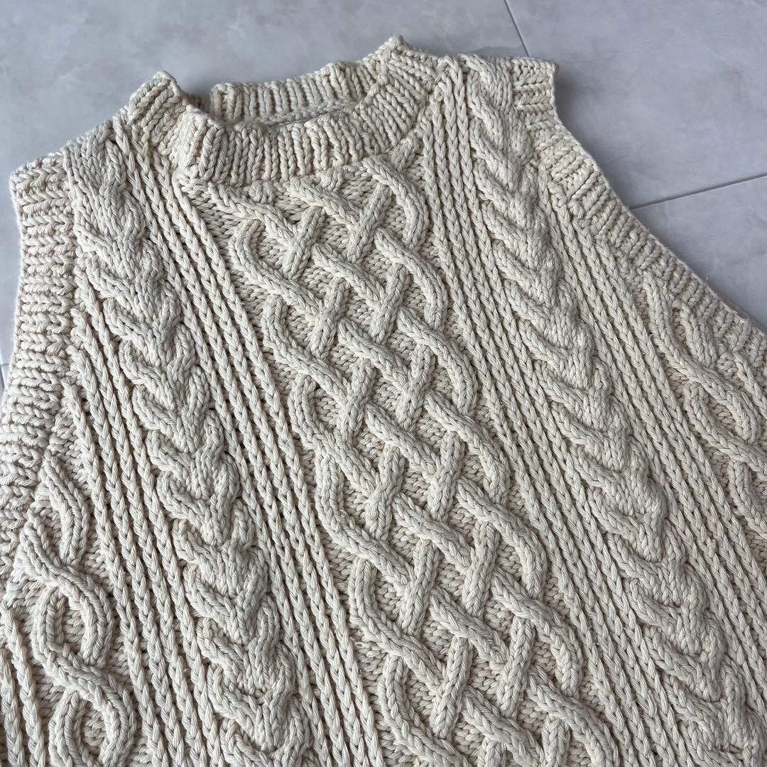 INVERALLAN ケーブル編みコットンニットベスト 手編み　ハンドメイド