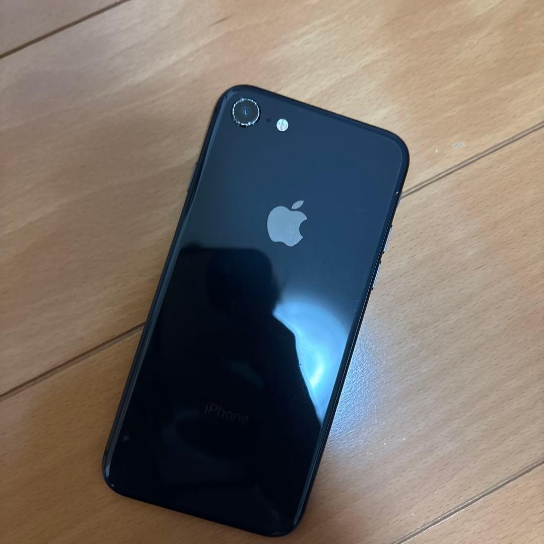Apple iPhone 8 本体 ブラック