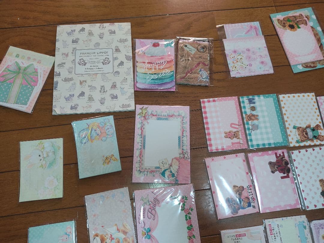 大量！素材紙 コラージュ おすそ分け 紙もの メモ用紙 まとめ売り 150冊位