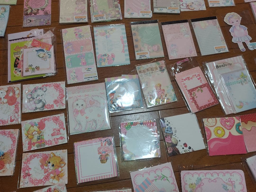 大量！素材紙 コラージュ おすそ分け 紙もの メモ用紙 まとめ売り 150冊位