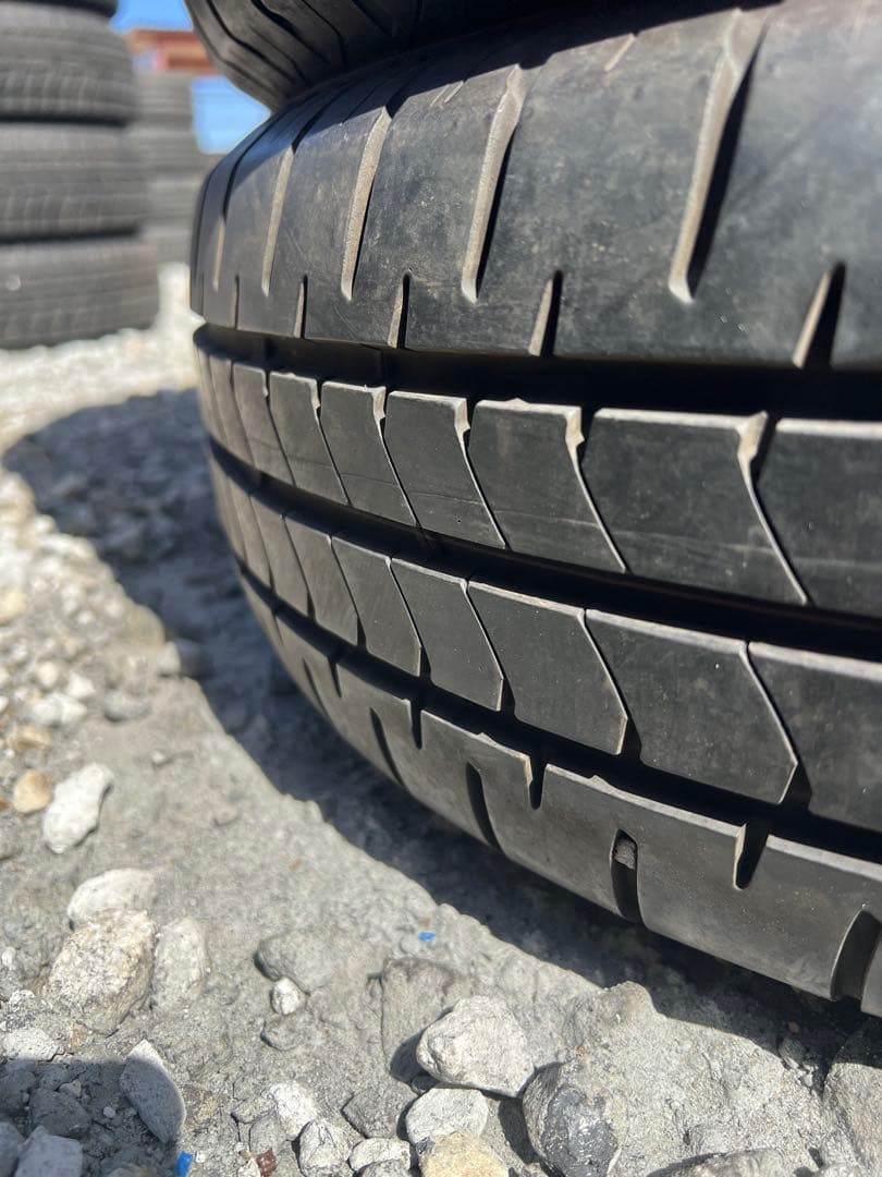 ブリヂストン　ニューノ　195/65r15 23年製　美品　8.5部山