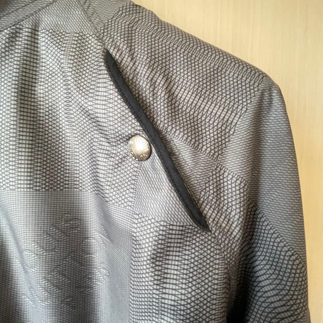【ひぃ】LOUIS VUITTON リバーシブルブルゾン